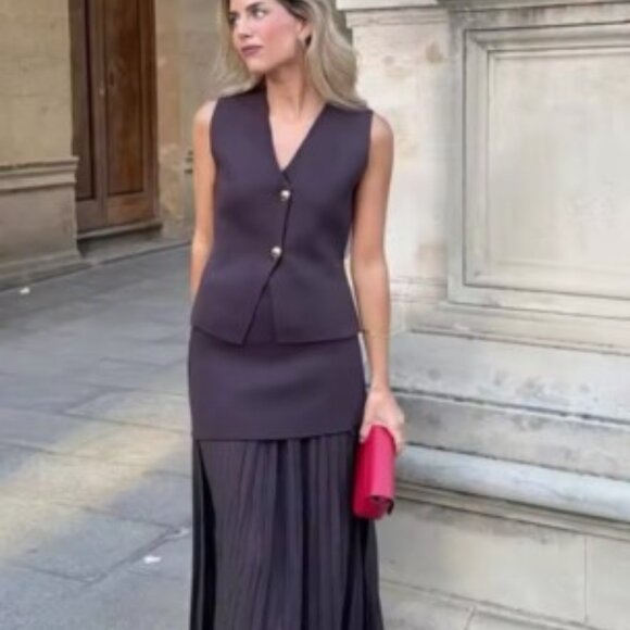 Zara Tops - Sleeveless V-Neck Structured Top in Dark Brown - Elegant Women's Top